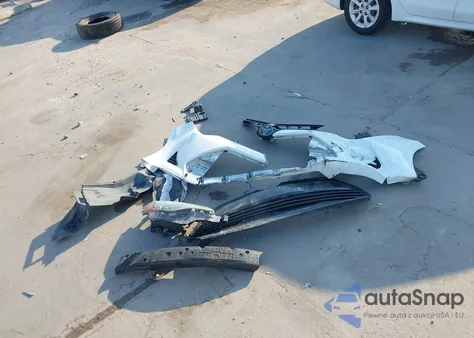 2017 Toyota Corolla Le z USA, uszkodzony, nr VIN 5YFBURHE4HP707590